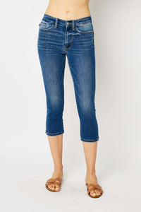 Judy Blue Mid Rise Capri