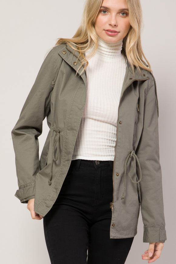 Wander Jacket in Olive